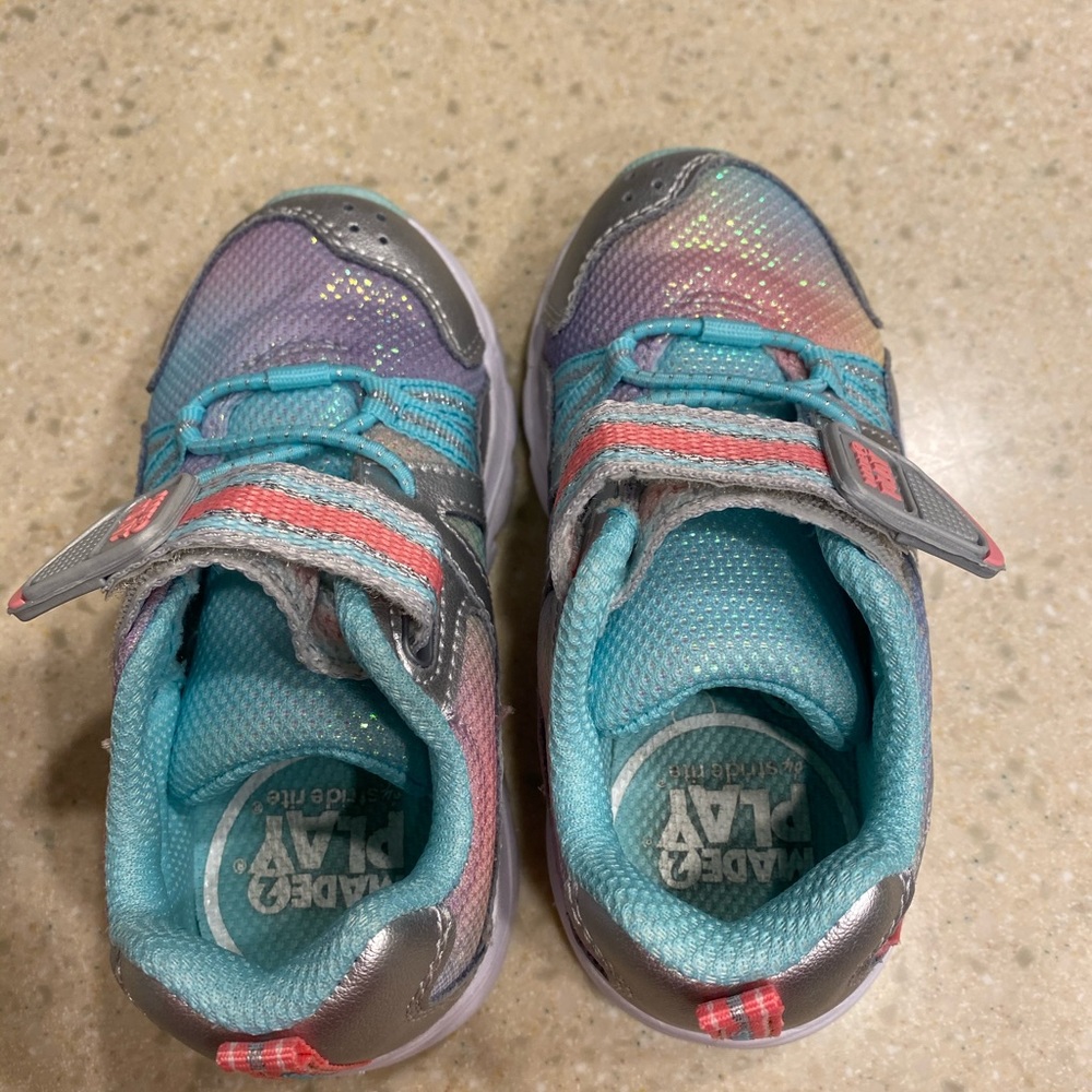 Stride rite toddler size 7 (US)